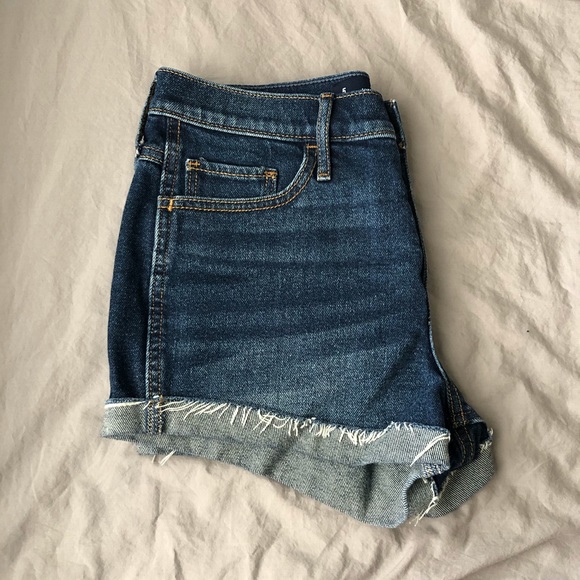Hollister High Rise Shorts Size 5 / 27 - Picture 4 of 9